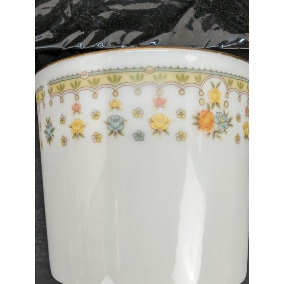 Garden Bouquet Fine China 4078 Replacement Cup and Saucer Set Lot of 2 - Picture 9 of 10